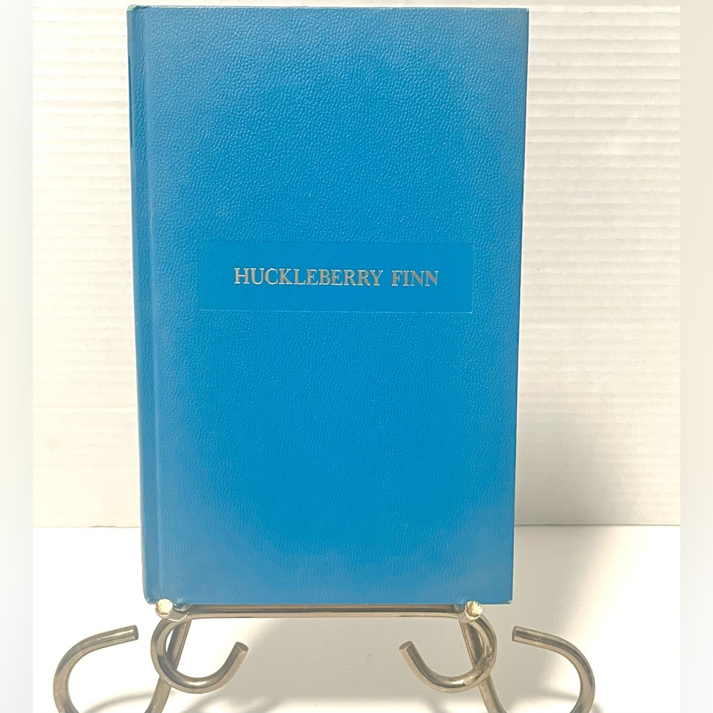 Huckleberry Finn by Samuel Clemens Vintage Best Loved Classics Hardcover.